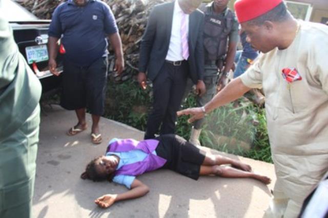 BREAKING NEWS: Obiano rescues accident victim