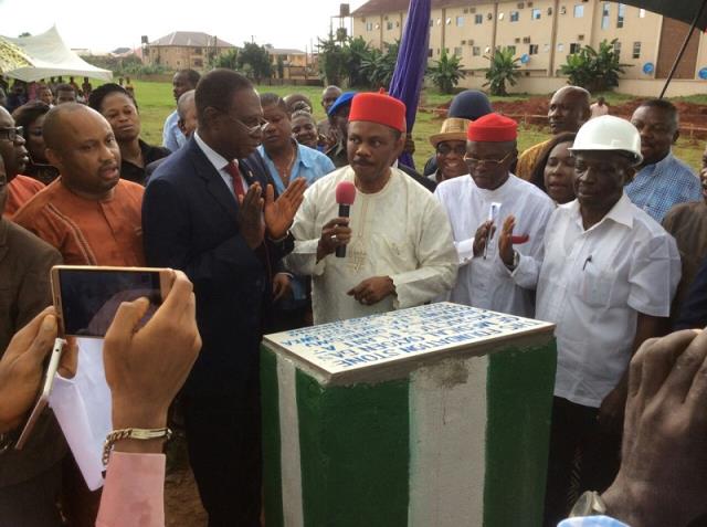 Gov Obiano Lays Foundation For Medical Oxygen Gas Production Plant In Awka