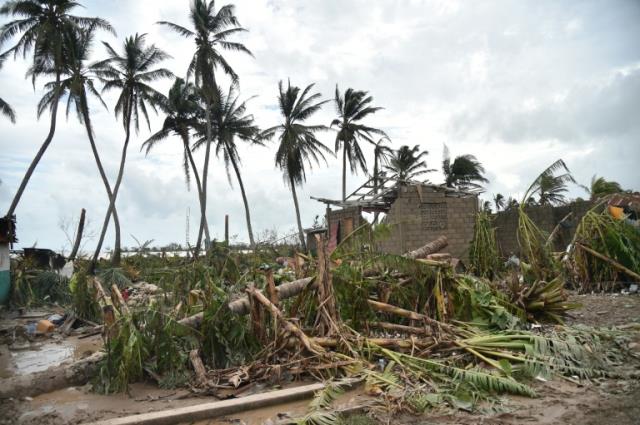 Chaos in Haiti after hurricane, but neighbors help out