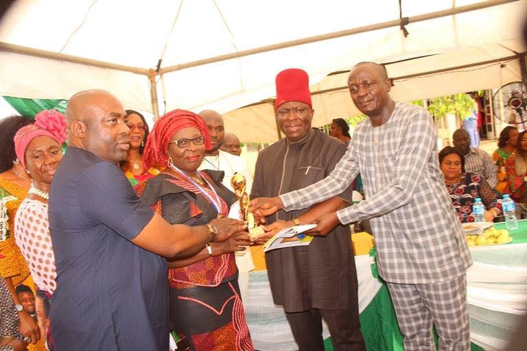 Mrs Obiano Receives LG Merit Award