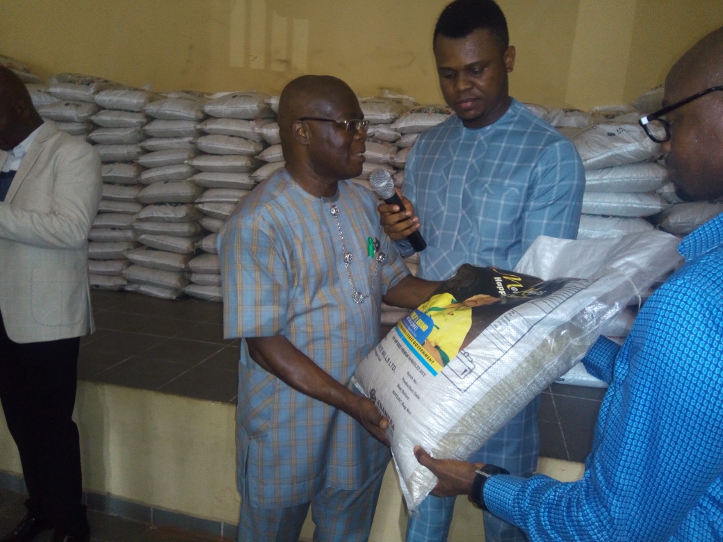 Xmas: Anambra HOS Udu  Takes Delivery Of State Government’s Consignment Of Bags Of Rice For Workers