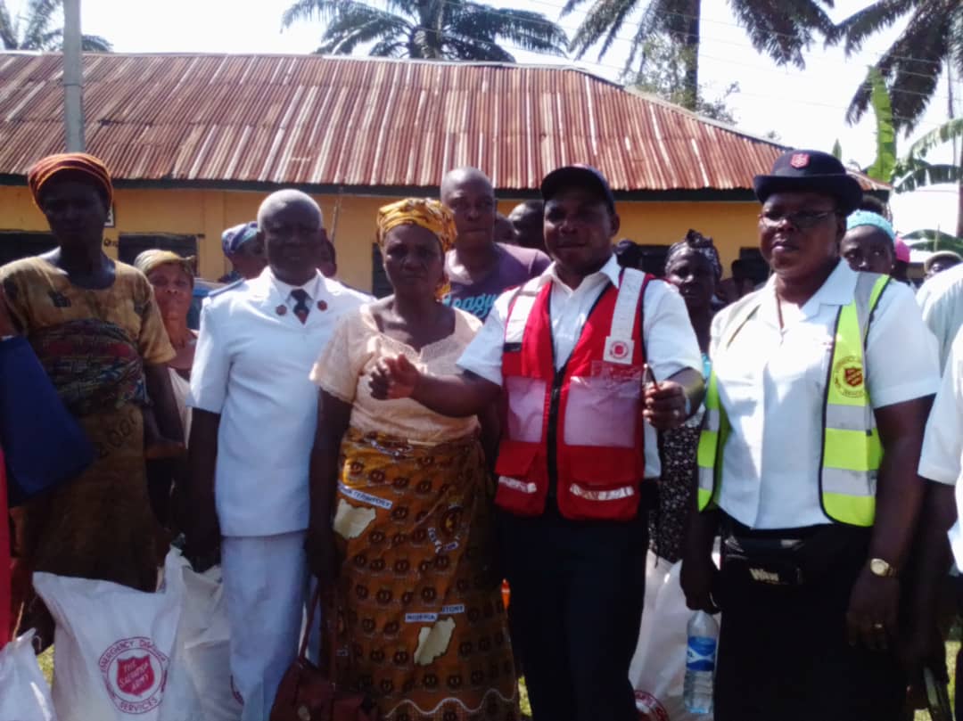 Salvation Army Donates To People Affected By Flood At Ogbaru Holding Centers