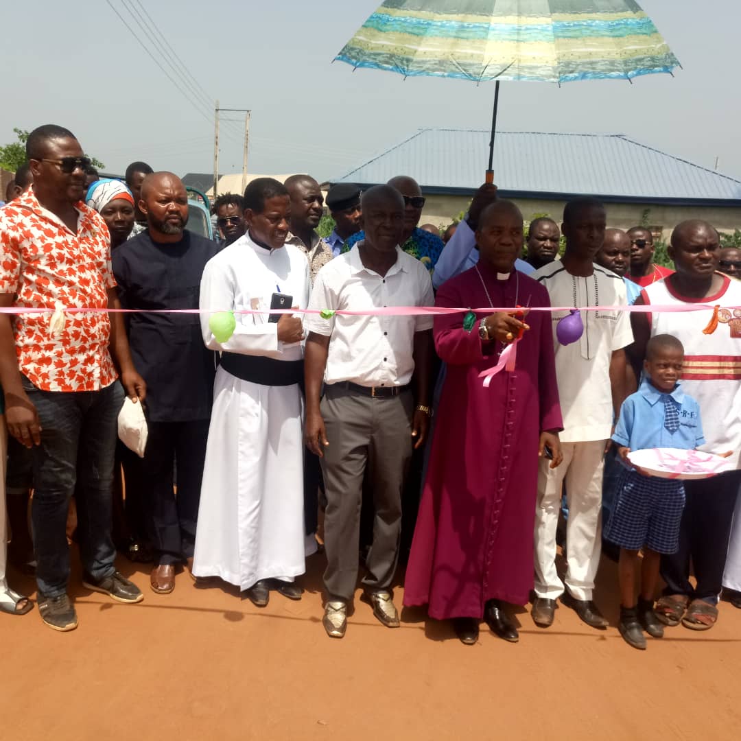 Christ The King Landlords Association, Oba Idemili South Council Area  Inaugurates Electricity Project