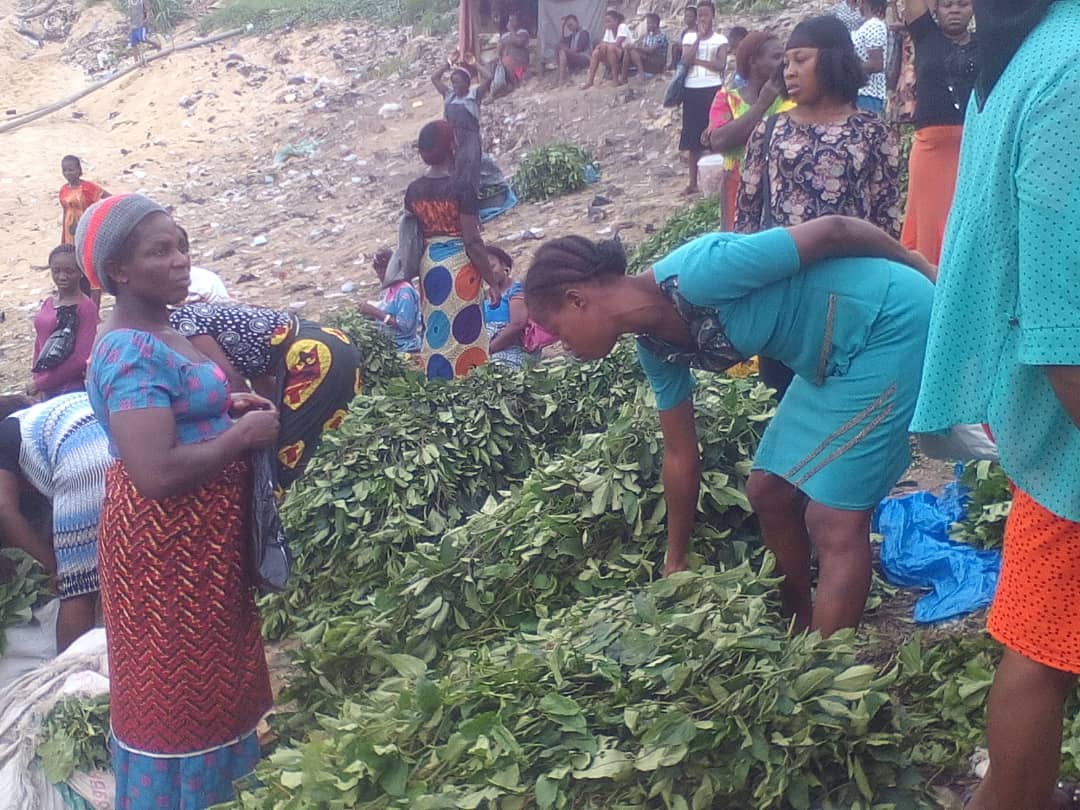 Onitsha Marine Vegetable Market In Full Swing As Riverine Communities Make Brisk Business