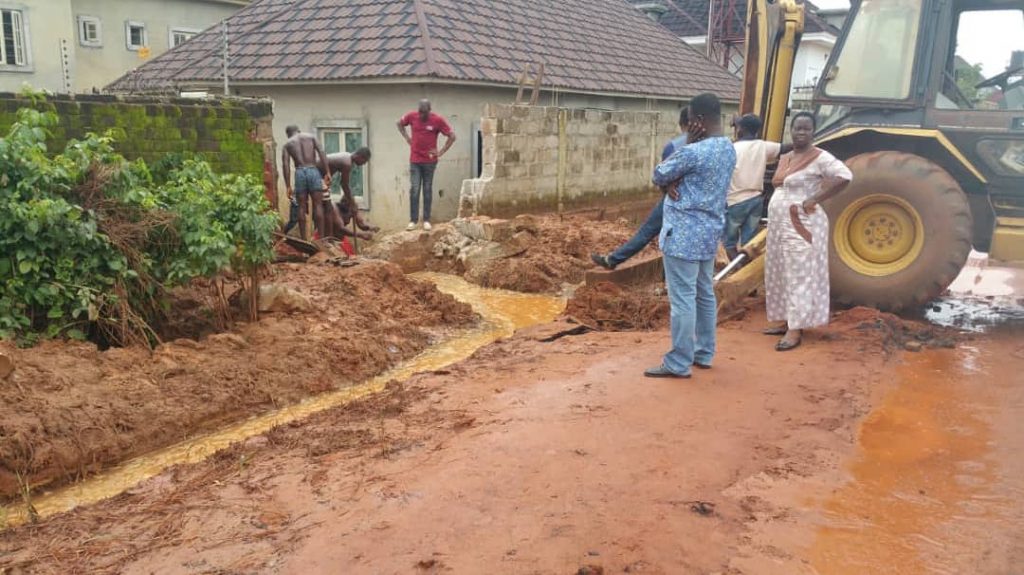 Anambra Physical Planning Board  Commences Removal Of Illegal Structures On Water Channels