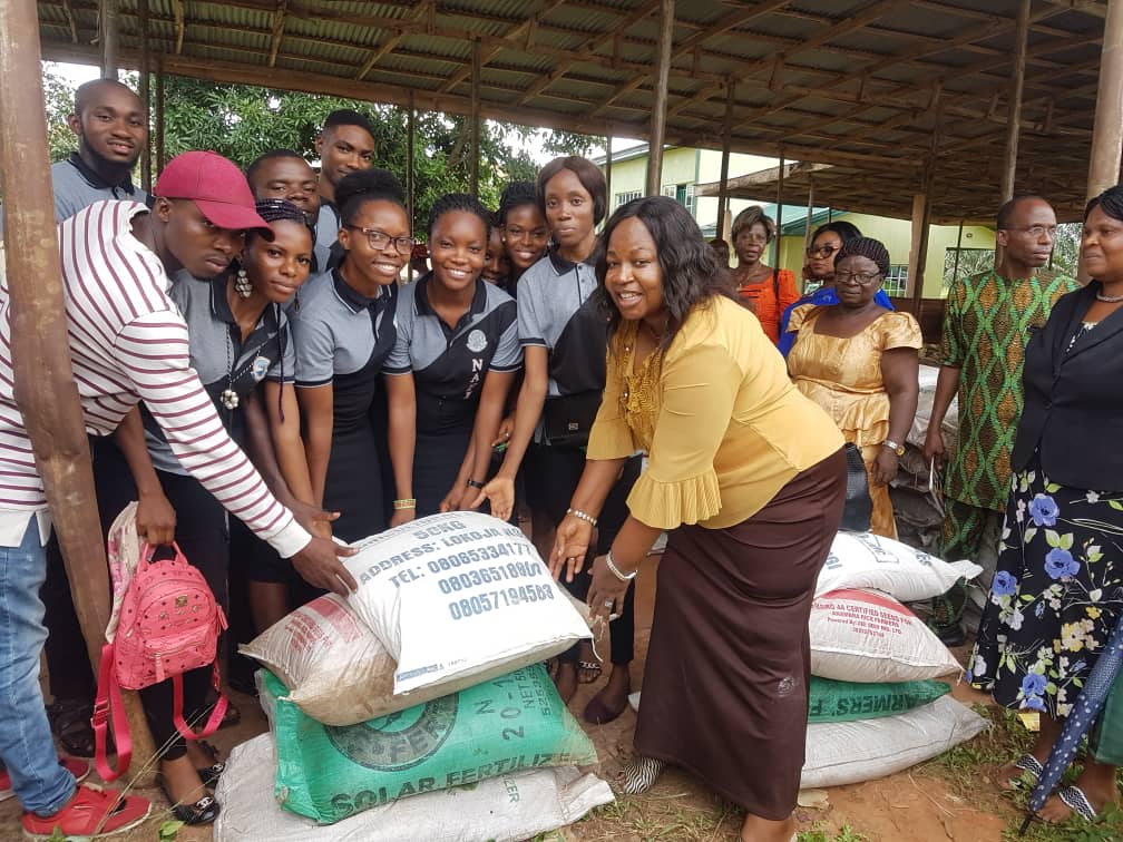 Anambra Community Farm Development Programme  Distributes Free Farm Inputs To 46 Cooperative Societies