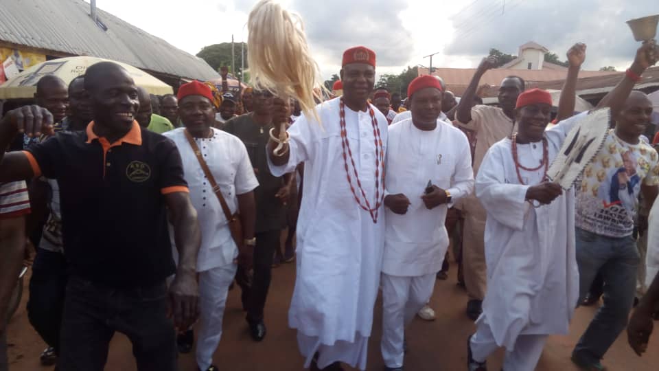 Igwe Uyanwa  Debunks Rumour Of Withdrawal Of  Certificate Of Recognition By  Govt