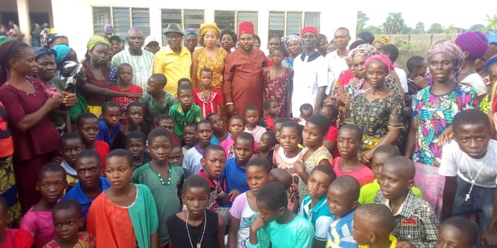 Anambra Lawmaker Nwokoye Empowers Communities, Students In Awka North Council Area