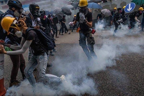 Clashes Between Police And Protesters Increase In Hong Kong