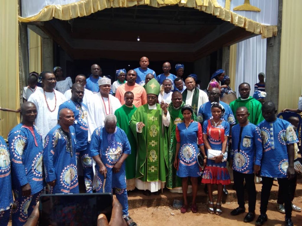 Pastoral Visit: Bishop Isizo Visits Regina Caeli Catholic Church Umuoji, Urges Christians To Serve God With Talents