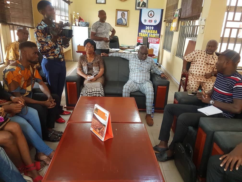 Anambra Information Commissioner Adinuba Hosts Young Nigerian  Writers,  Reechoes Call On FG To Declare November 16 National Day For Zik