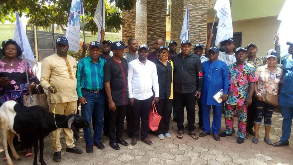 APGA National Chairman Oye Hosts Anambra Mandate For Good Governance At Amawbia , Reassures Of Brighter Prospects For Party