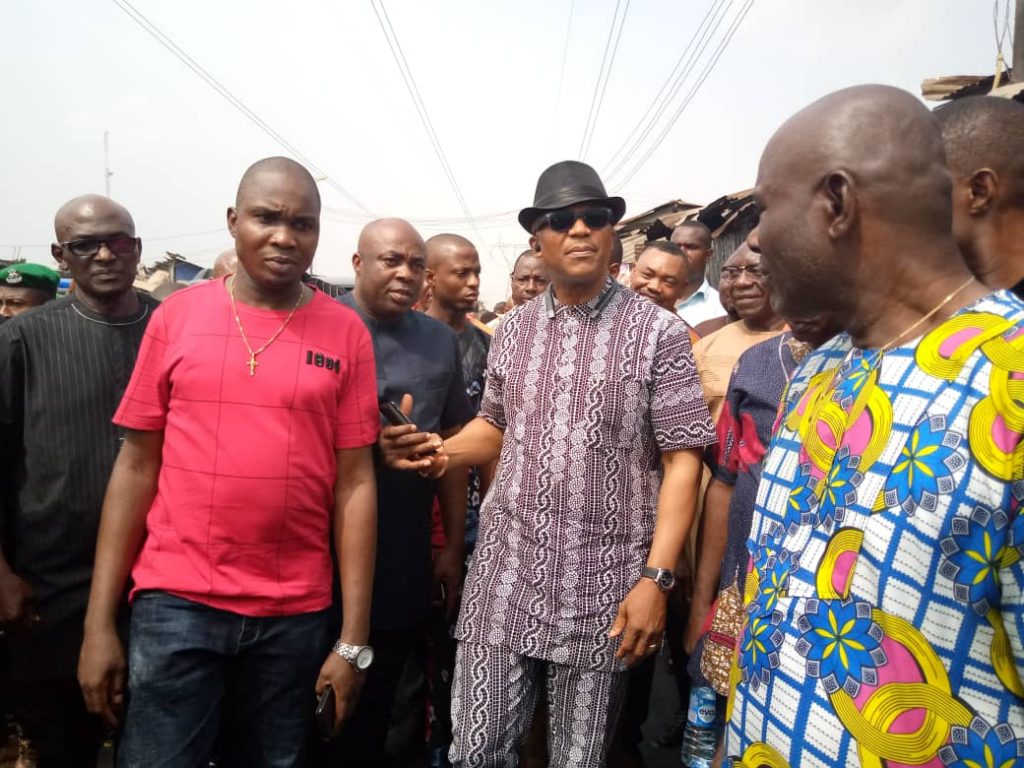 Obiano Visits Fire Victims At Old Motor Parts Market, Mgbuka Obosi