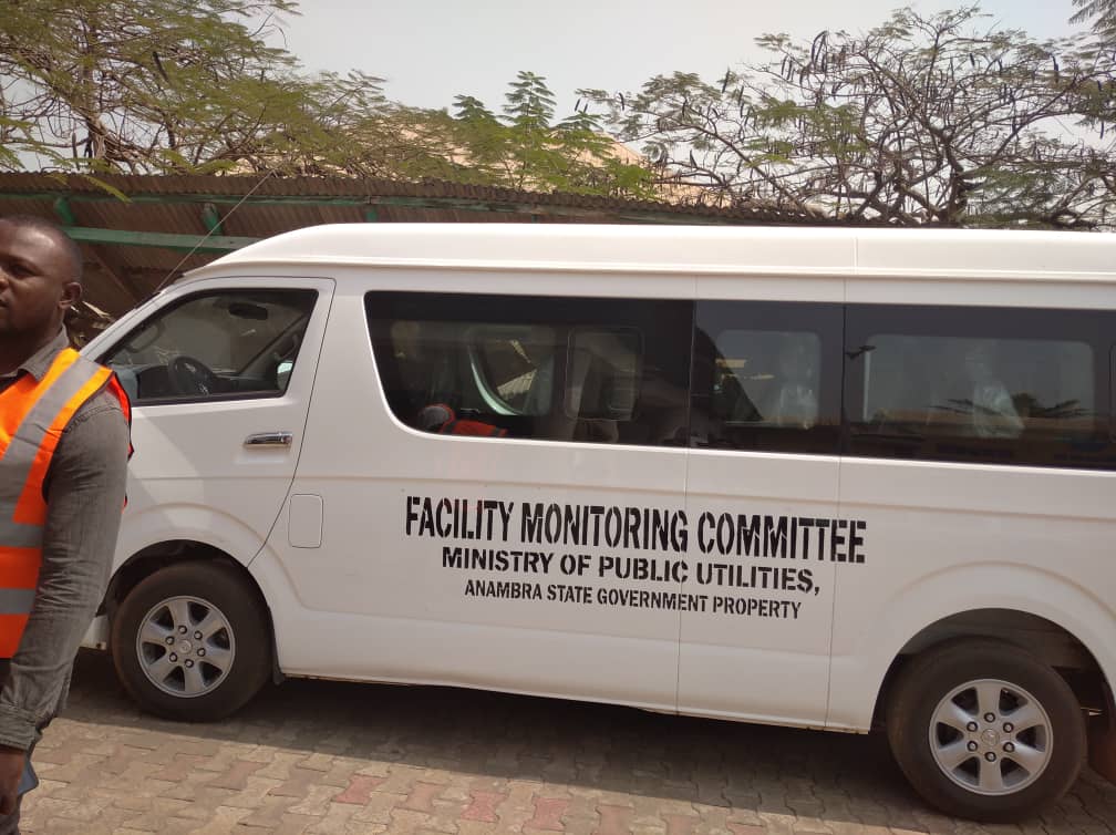 Anambra Public Utility Ministry Presents 14 Seater Bus To Facility Monitoring Team