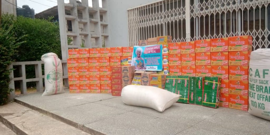 COVID -19 : Anambra Lawmaker Nkemdiche Ikpeazu  Distributes Preventive Materials, Food In Onitsha South Two