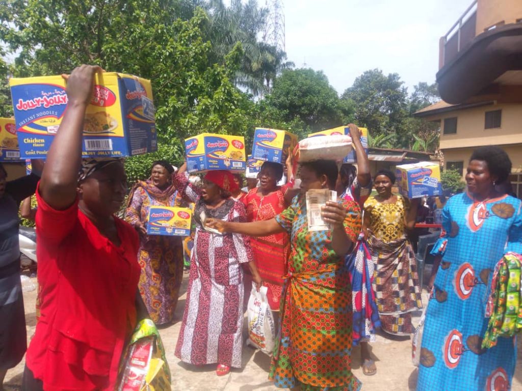 Iwuchukwu Family Distributes Food Items To 80 Households In  Umuezeyim Royal Family, Nnewichi, Nnewi