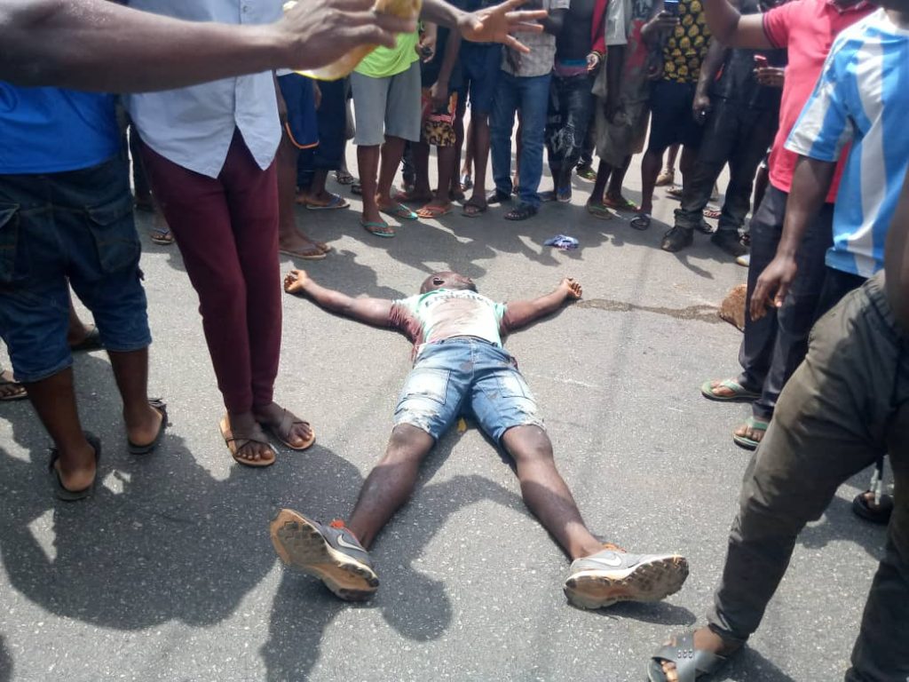 Man Killed By Police Man On Patrol Along New Tyre Nkpor Market