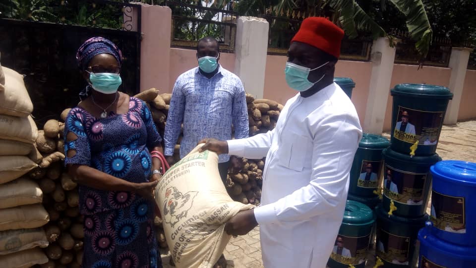 Anambra Deputy Speaker Agbodike Distributes Food Items To Ihiala Constituency Two