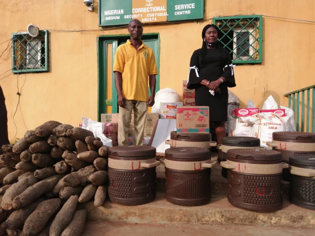 Mrs Obiano Extends Palliatives to Inmates of Nigerian Correctional Service Centres in Anambra 