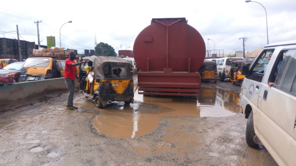 Residents Of Onitsha Send SOS To FG For Rehabilitation Of Onitsha – Owerri Road