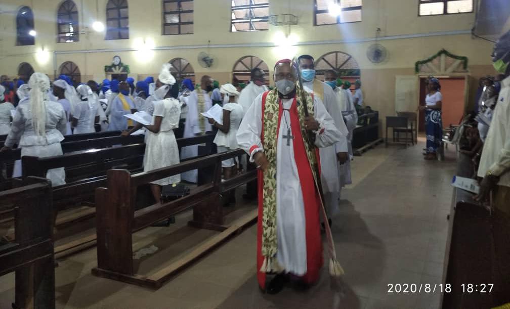 Archbishop Ibezim Visits St. Michael’s And All Angles Ifite Awka, Asks Christians To Resist Unbridled Quest For Wealth