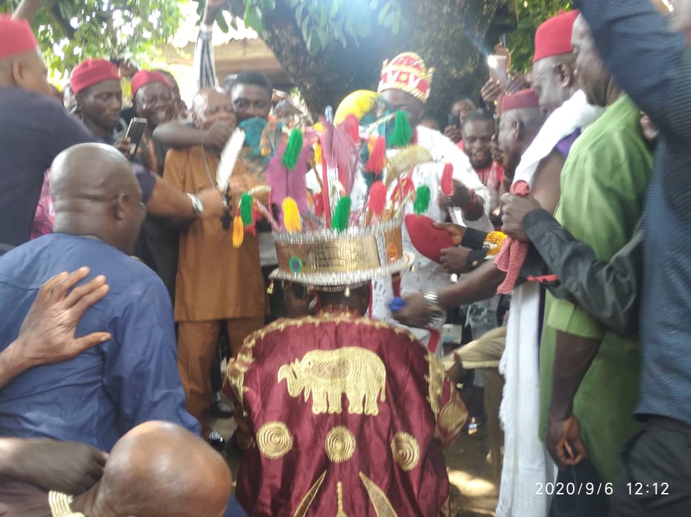 Mkpunando Aguleri Enthrones New Traditional Ruler Igwe Mbanefo ...