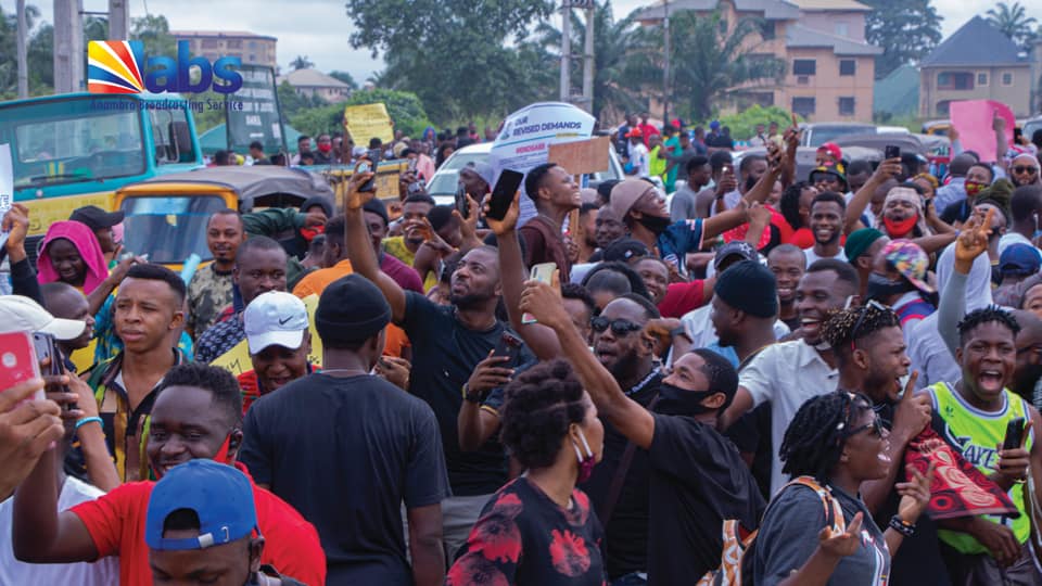 More Nigerians Ask FG To Reverse Clamp Down On EndSARS Protesters