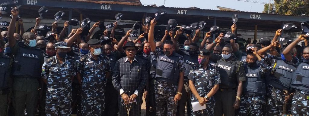 EndSARS Protests: Obiano Donates 13 Rapid Response Vehicles, Rewards Policemen For  Gallantry