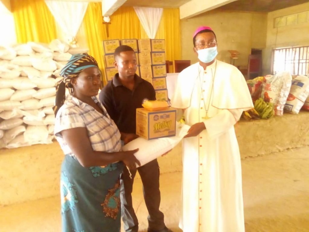 Catholic Bishop Of Awka Ezeokafor Gives Succour To Over 300 Indigent Persons  