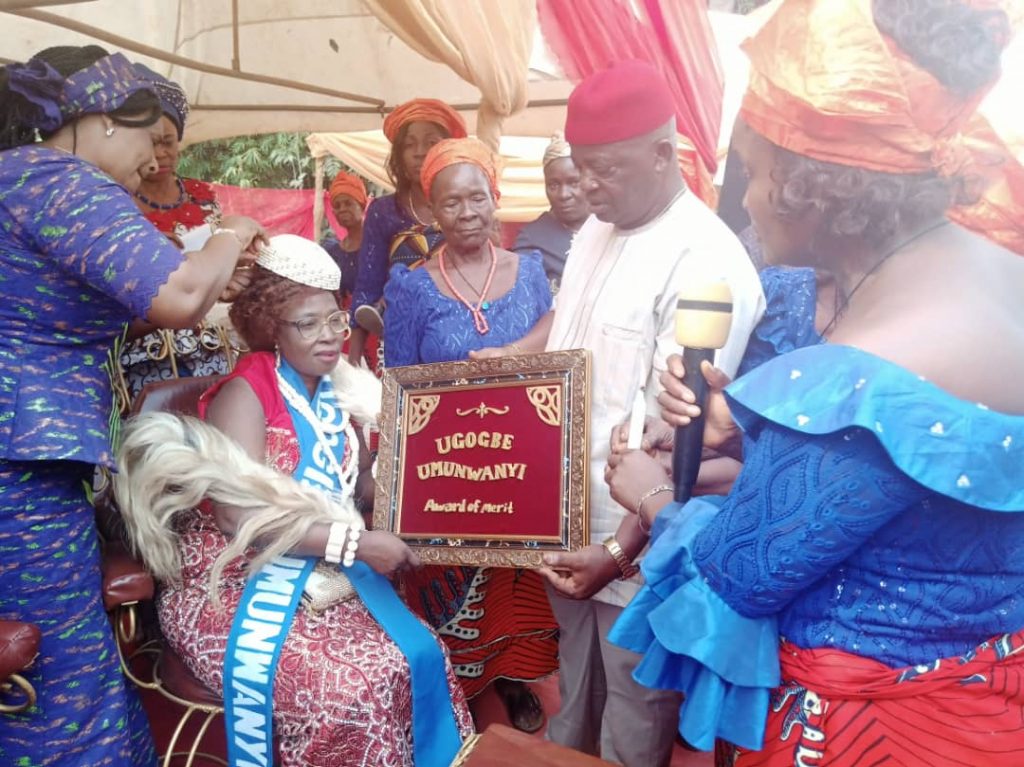 Ihuokpala Village, Ekwulobia Honours Mrs Chinyere Okonkwo With Chieftaincy Tittle