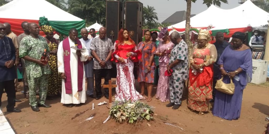 Odidika Family  Holds Memorial Service Of Father  At Ihiala 