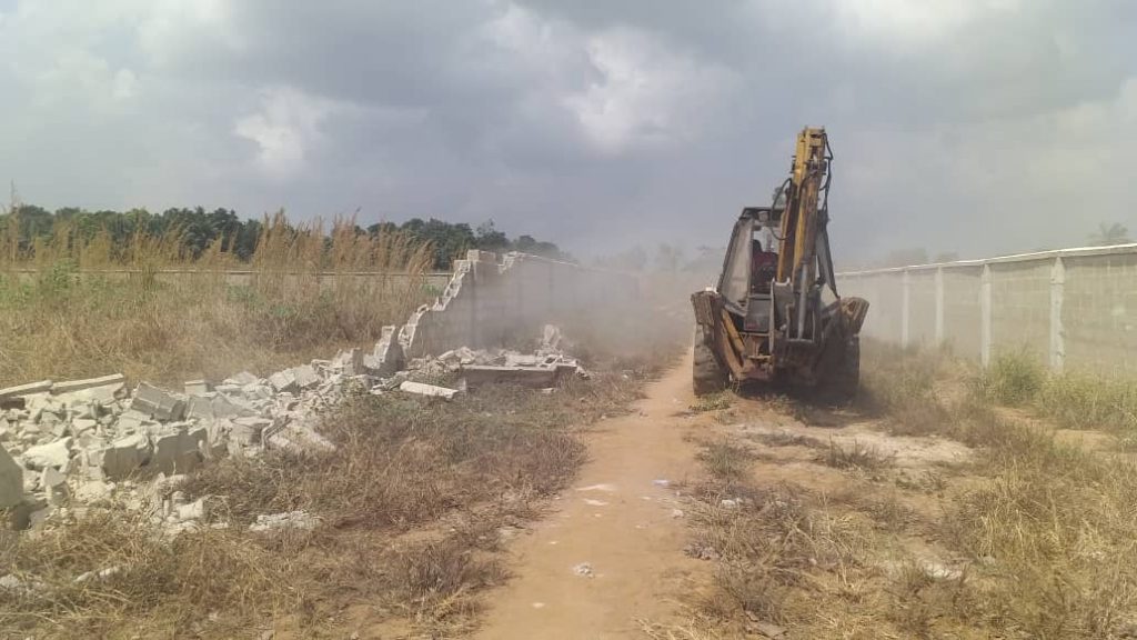 Anambra State Govt  Reclaims Over 100 Plots Of Land From Illegal Occupants At Igbariam Farm Settlement  Anambra East Council Area