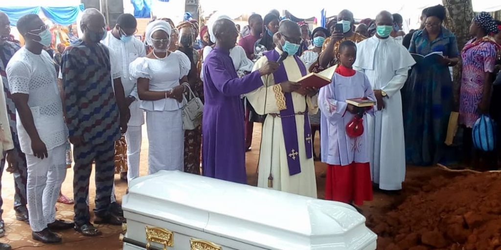 Former FRCN DG Egbuna Laid To Rest At Enugwu-Ukwu, Njikoka Council Area