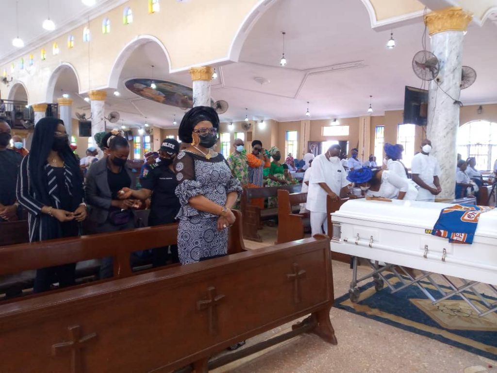 Mrs Obiano Consoles Manafa Family Of Aguleri Over Death Of Mother