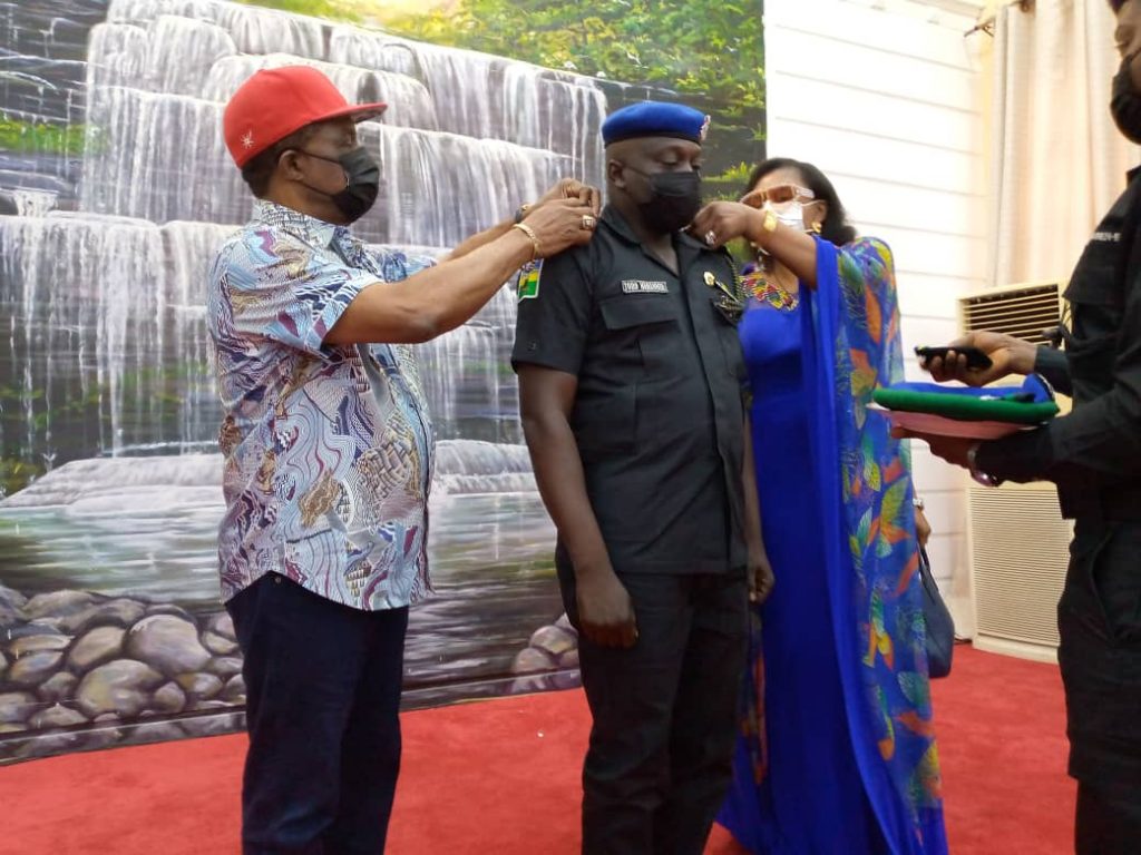 Obiano Decorates  Newly  Promoted Police Aides With New Ranks 