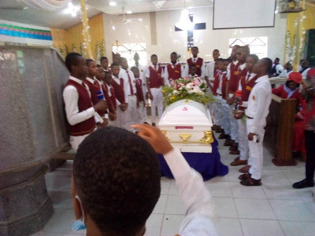 Late Kenneth Nwokeabia Laid To Rest At Obosi, Idemili North Council Area