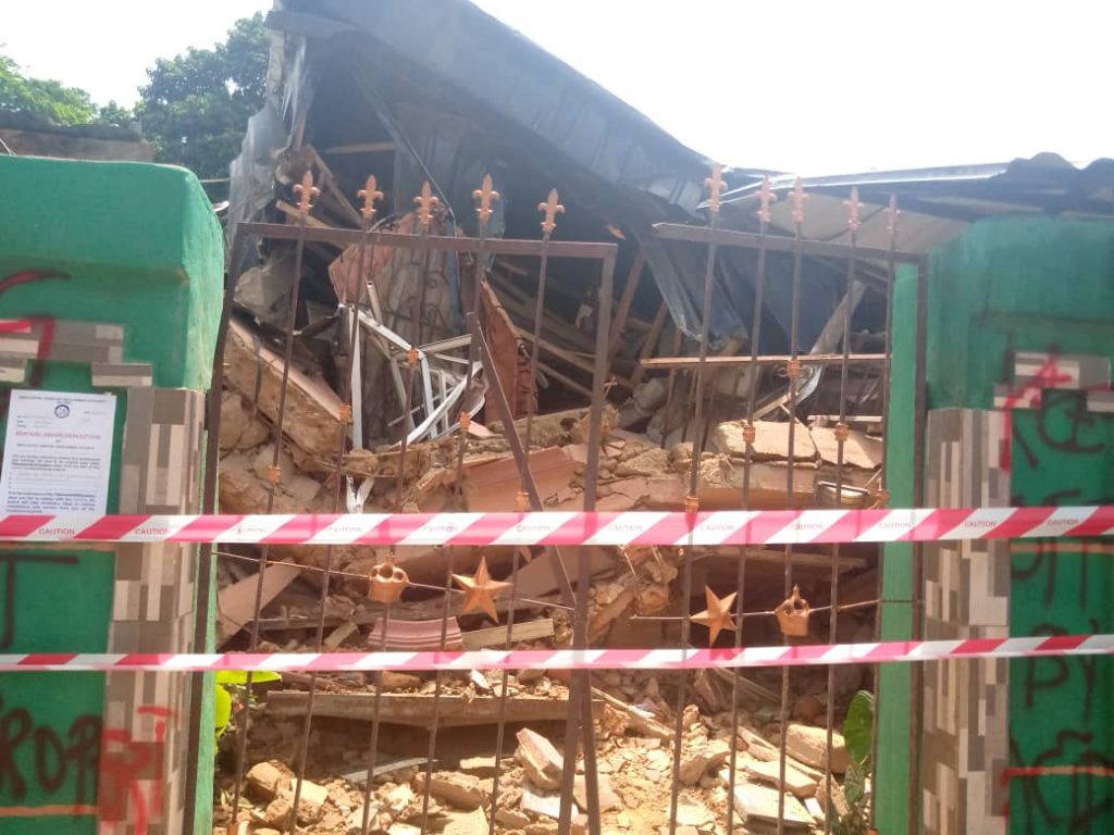 Building Collapse : Family Of Six Escapes Death, Anambra Govt Revokes Land  At Amawbia, Awka South Council Area