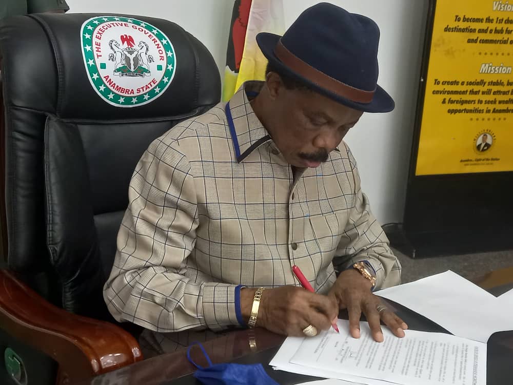 Obiano Swears – in  11 New Permanent Secretaries