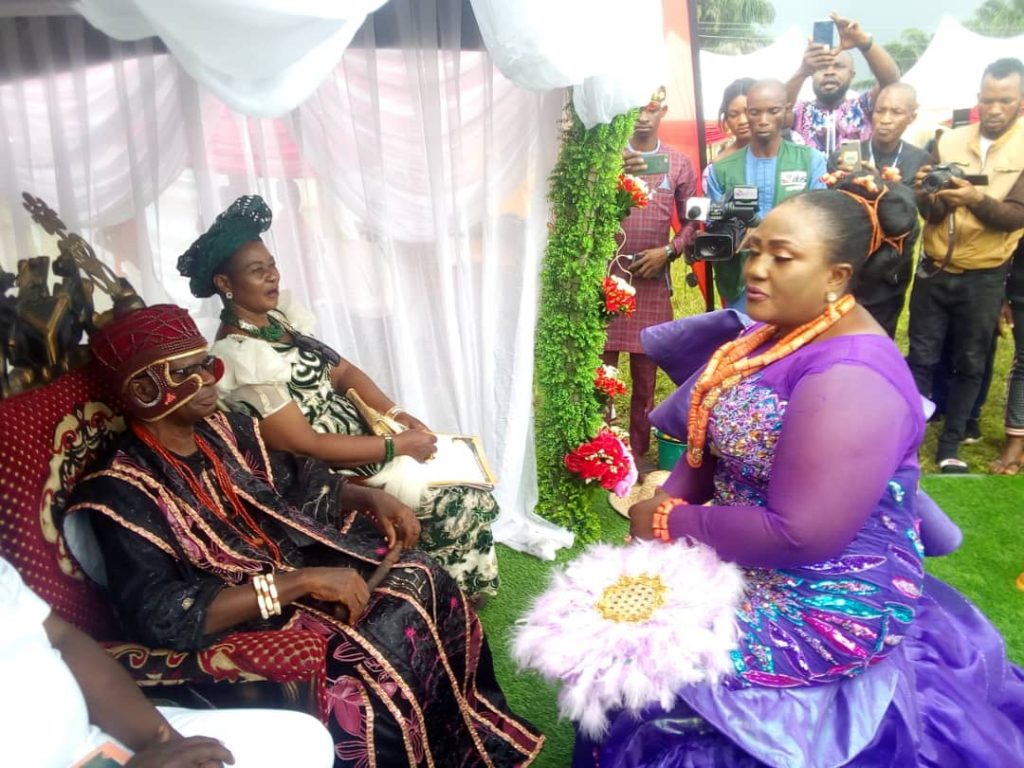 Orumba North TC Chairman Mrs Obinabo Conferred With Chieftaincy Title Of ‘Ada Ife’ By Igwe Uchime Of Ufuma