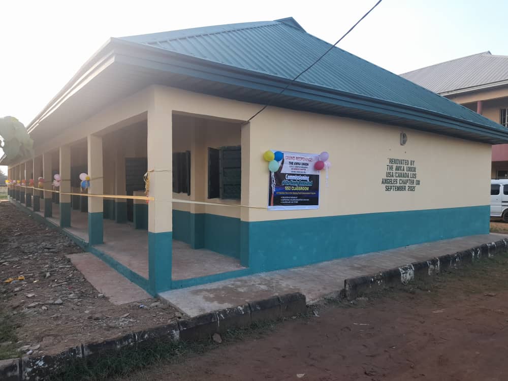 Igwebuike Grammar School Awka Old Boys Association Hands Over Renovated Classroom Block To School Management