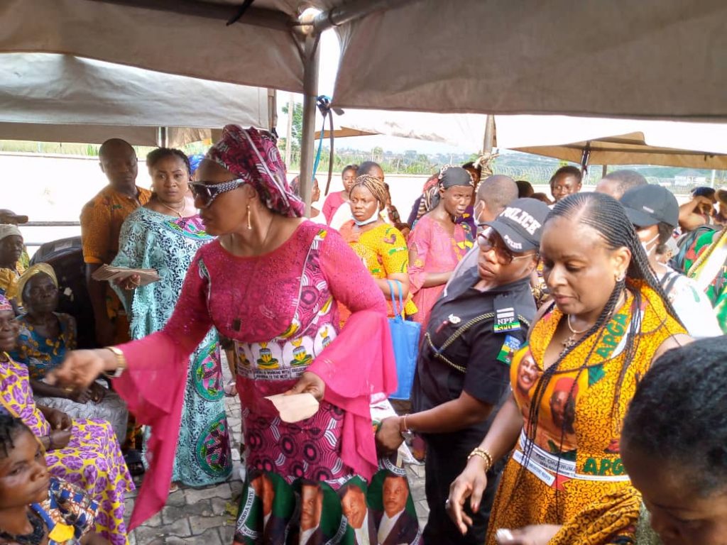 Mrs Obiano Kicks Off LG Tour,  Pledges To Sustain Charity Organization CAFE After Husband’s Tenure