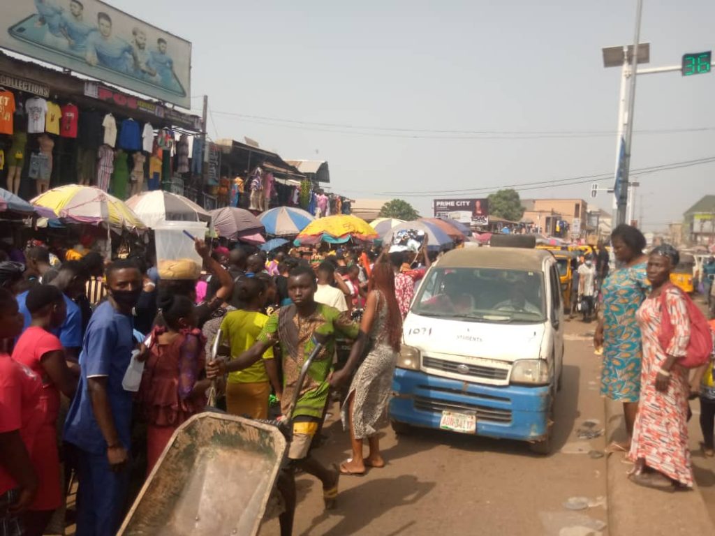 Tempo Of Movement Increases In Awka As People Travel For Yuletide