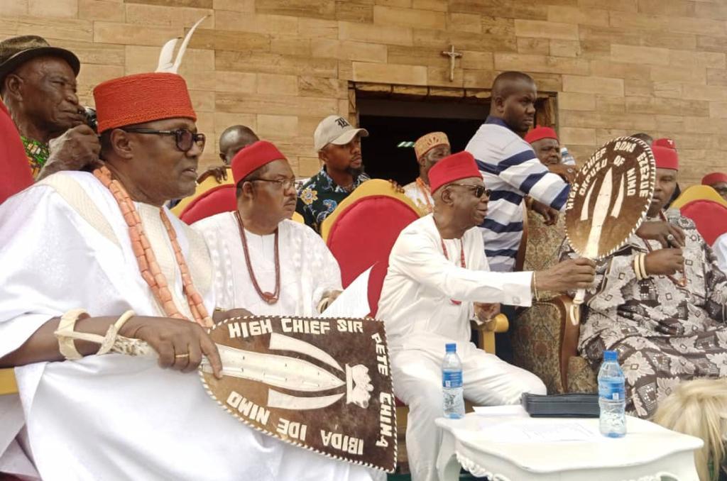 Traditional Ruler Of Nimo Community Njikoka Council Area Igwe Oliobi Honours Indigenes With Chieftaincy Titles