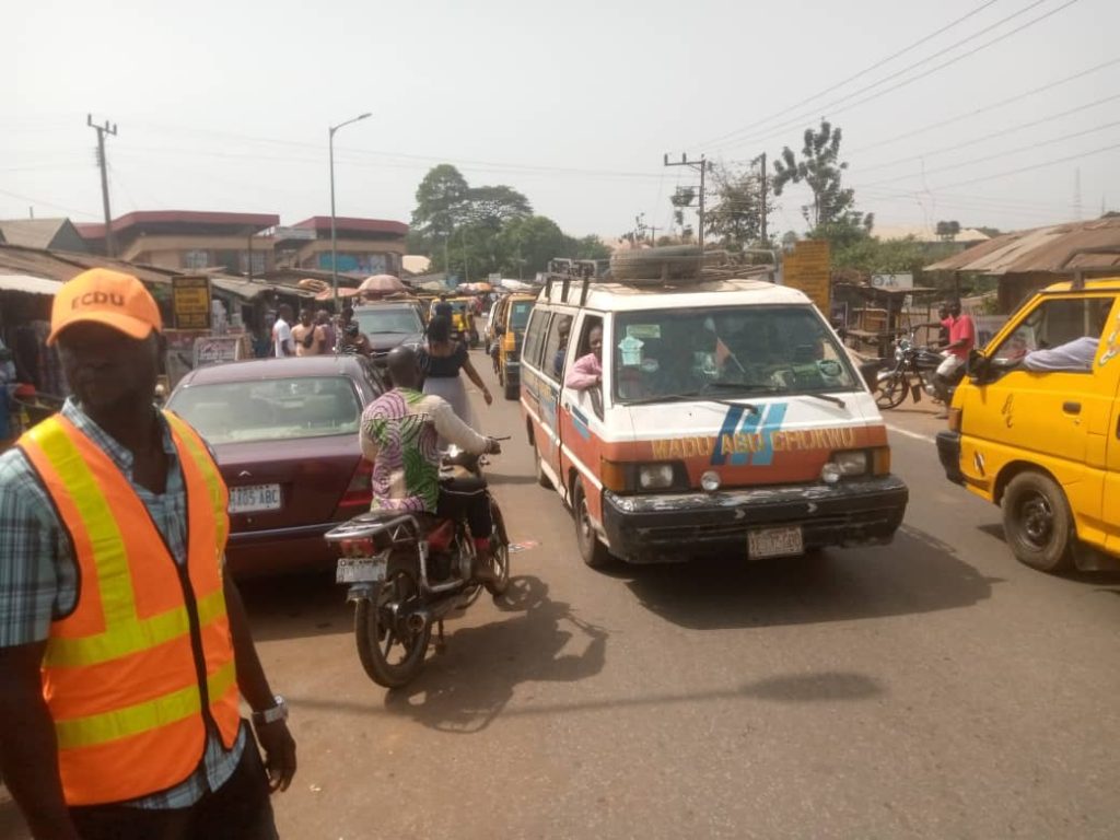 Yuletide: Enugwu – Ukwu Community Njikoka Council Area Embarks On Traffic Control Exercise To Enhance Movement