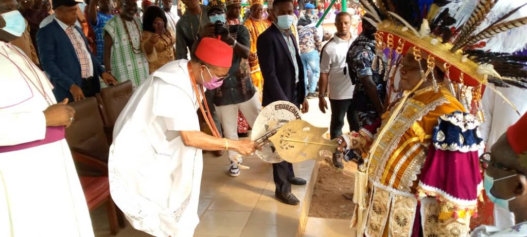 Obiano Urges Ndịgbo To Promote Cultural Heritage As Aguleri Community Celebrates 122nd Ovala Festival 