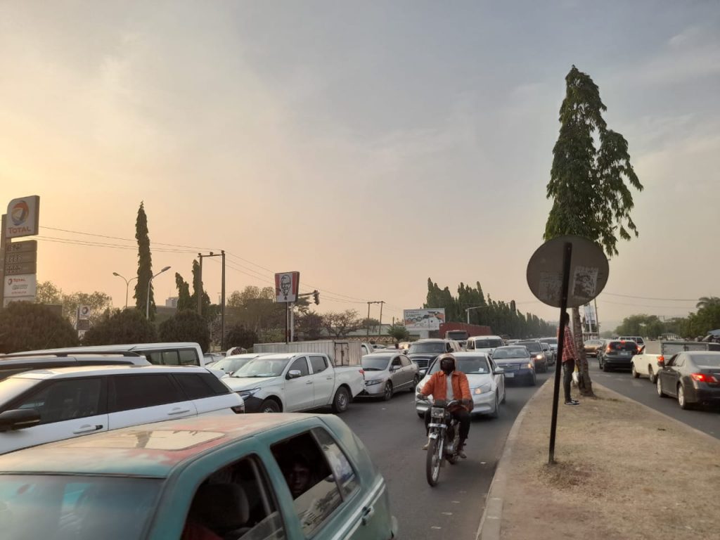 Commuters Stranded In Abuja As Petrol Hits N700 Per Litre In Abuja