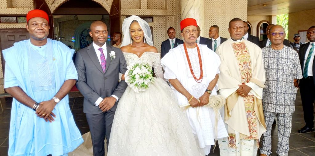 Emeka Aguiwu Weds Oluchi Kalu Of ABS In Awka