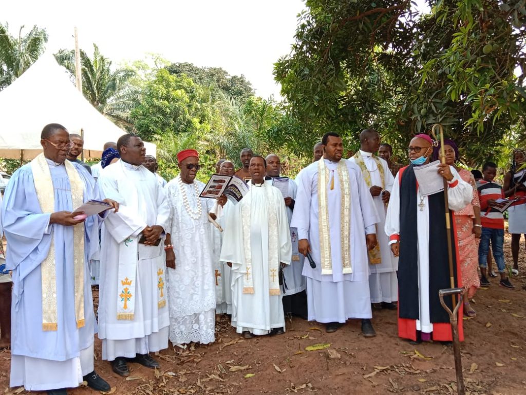 Archbishop Ibezim Visits Nibo Awka South Council Area, Urges Nigerians To Sustain Prayers To Overcome Challenges