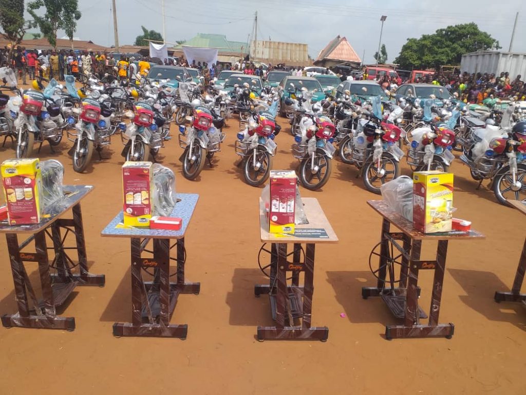 Anambra Assembly Speaker Okafor Distributes Empowerment Tools To Constituents