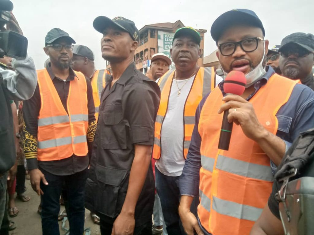 Anambra Deputy Governor Ibezim Urges Residents To Sustain  Waste Evacuation and Drainage Desilting Exercise